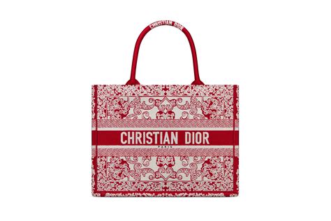 christian dior バレンタイン|【DIOR】バレンタインデーに贈りたい 、「ディオー .